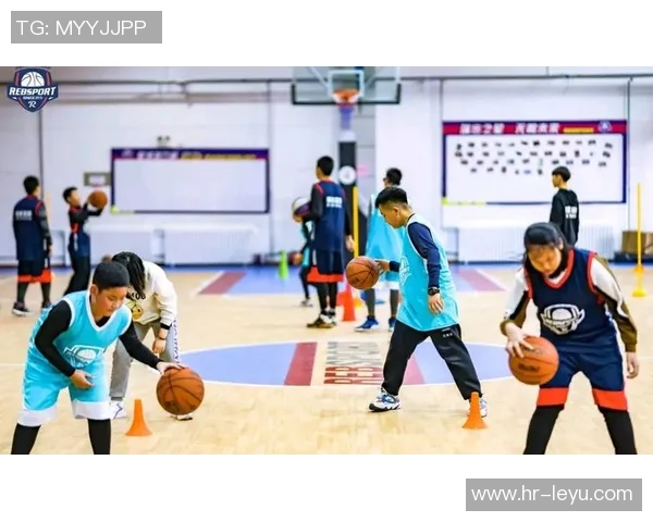 恩施篮球培训助力青少年成长提升篮球技能与团队合作精神